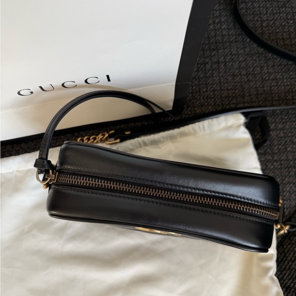 Gucci GG Marmont Mini Bag in Black leather - Picture 7 of 16